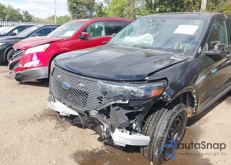 2020 Ford Police Interceptor z USA, uszkodzony, nr VIN 1FM5K8AB1LGA83556